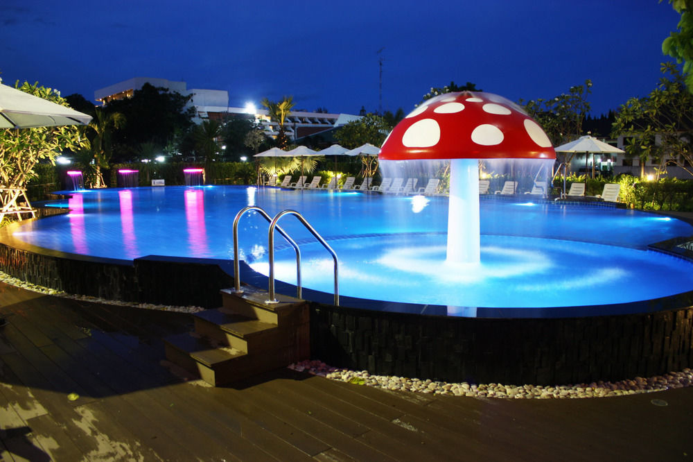 Golden Beach Cha-Am Hotel Bagian luar foto