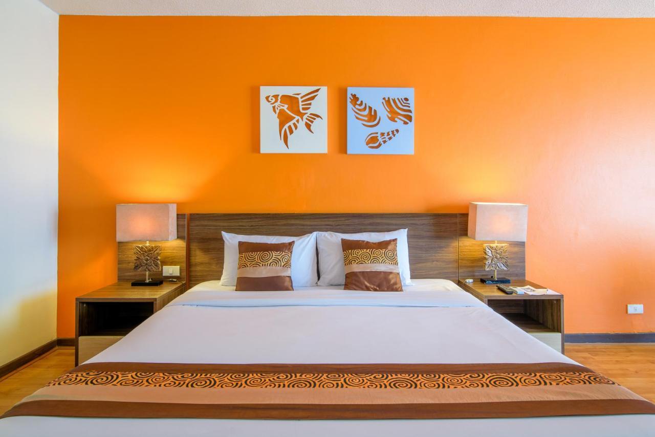 Golden Beach Cha-Am Hotel Bagian luar foto