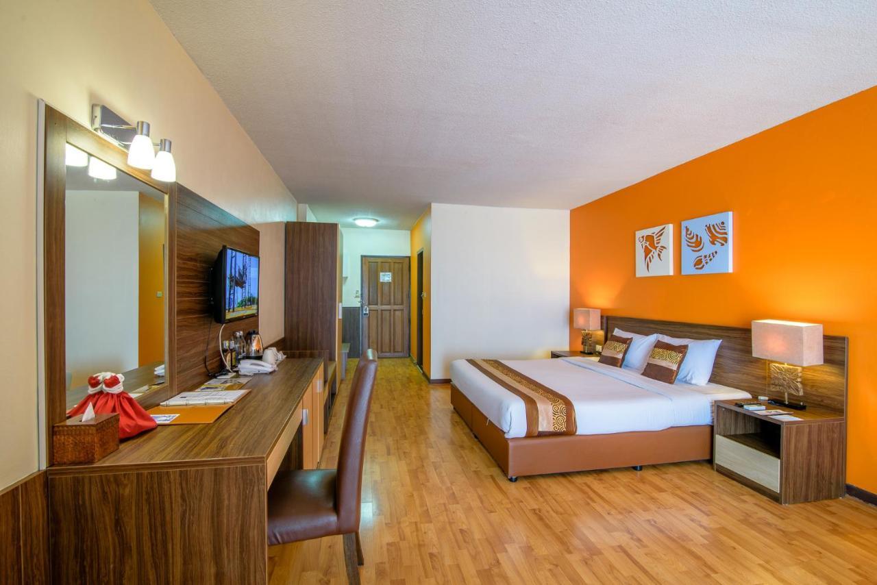 Golden Beach Cha-Am Hotel Bagian luar foto